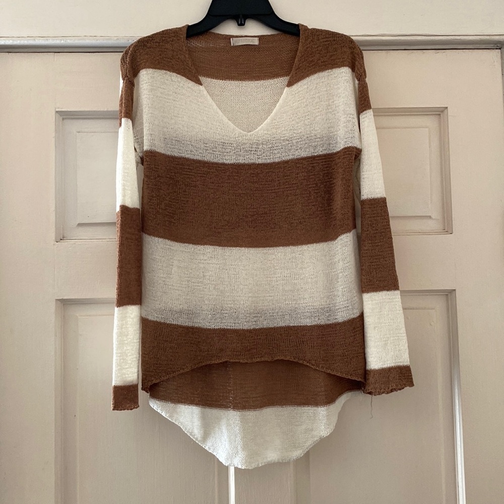 M.Fredric Brown Ivory Striped V neck High and low pullover sweater Size …